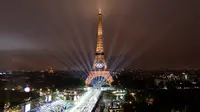 Acara pembukaan Olimpiade Paris diikuti sekitar 6.000 hingga 7.000 atlet akan berlayar menyusuri sungai Seine sepanjang 6 kilometer di kota Paris. (Cheng Min / POOL / AFP)