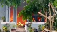 Tanah Ulayat Picu Perang Tanding di Adonara NTT, Rumah Dibakar dan Ada yang Kena Tembak