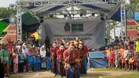 Suasana kegiatan bertajuk kebudayaan dengan mengusung semangat tradisi Temoan di Desa Suranenggala Cirebon. Foto (Liputan6.com / Panji Prayitno)