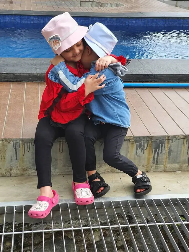 6 Potret Gemas Arsy dan Arsya Hermansyah, Kakak Adik yang Kompak