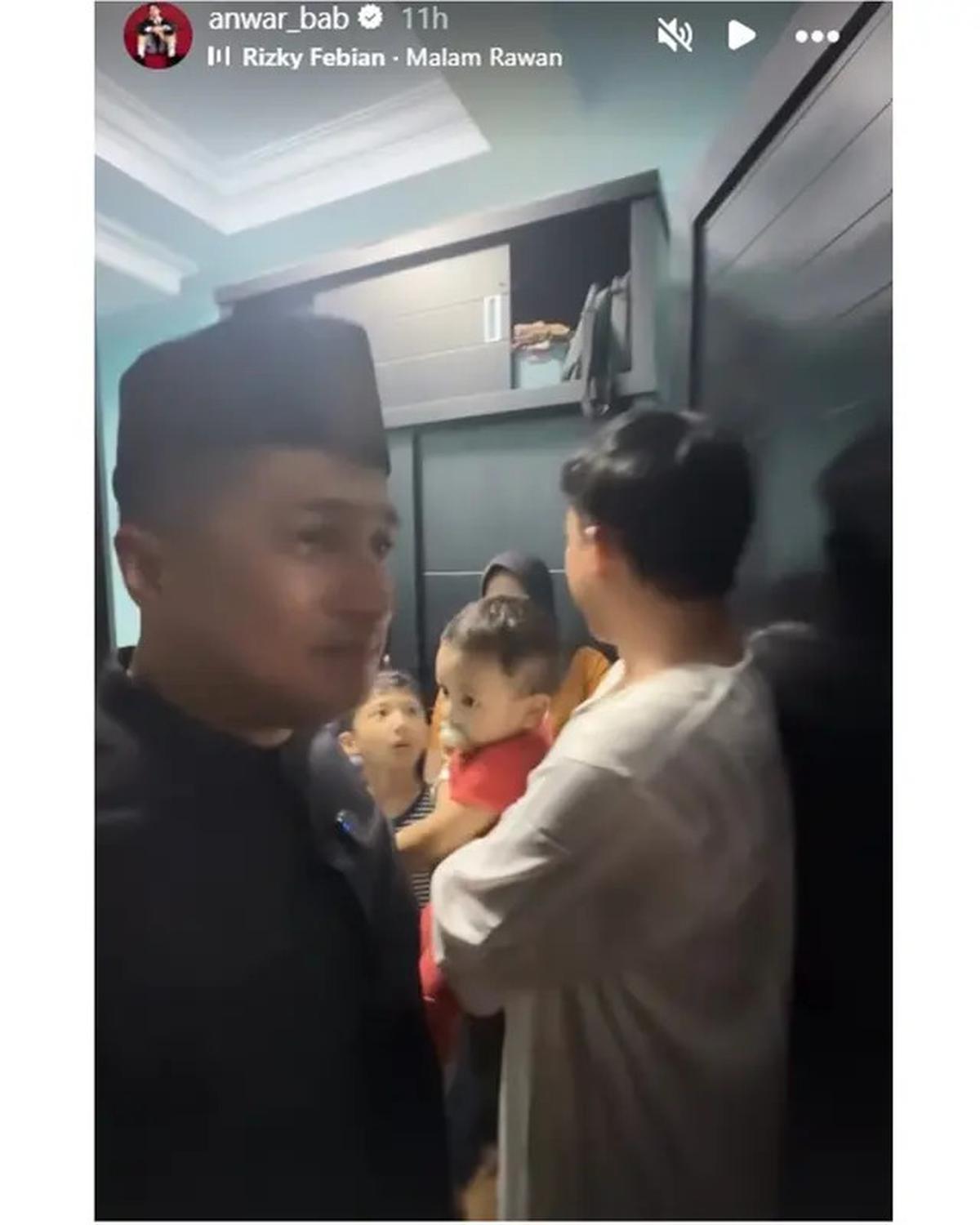 6 Momean Irfan Hakim dan Anwar BAB Gendong Anak Mpok Alpa di Tahlilan 7 Hari