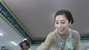 Saat hari bahagianya itu, pesinetron Putri Yang Ditukar itu tidak didampingi kekasihnya, Tutde Suarsana (Tutde). Nikita mengaku telah mendapatkan kado istimewa dari kekasihnya meski tak hadir. (Galih W. Satria/Bintang.com)