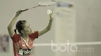 Pebulu tangkis tunggal putri, Fitriani, saat bertanding dalam  simulasi Piala Sudirman 2017 di lapangan Pelatnas PBSI, Jakarta, Sabtu (13/5). Simulasi untuk mematangkan persiapan menuju Piala Sudirman di Australia. (Bola.com/Peksi Cahyo)