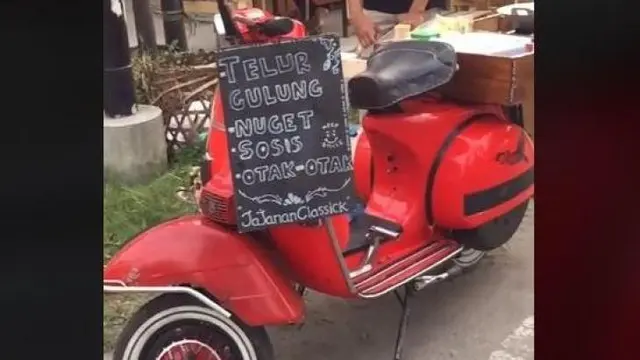 6 Cara Promosi Penjual Telur Gulung Ini Kreatif Sekaligus Kocak