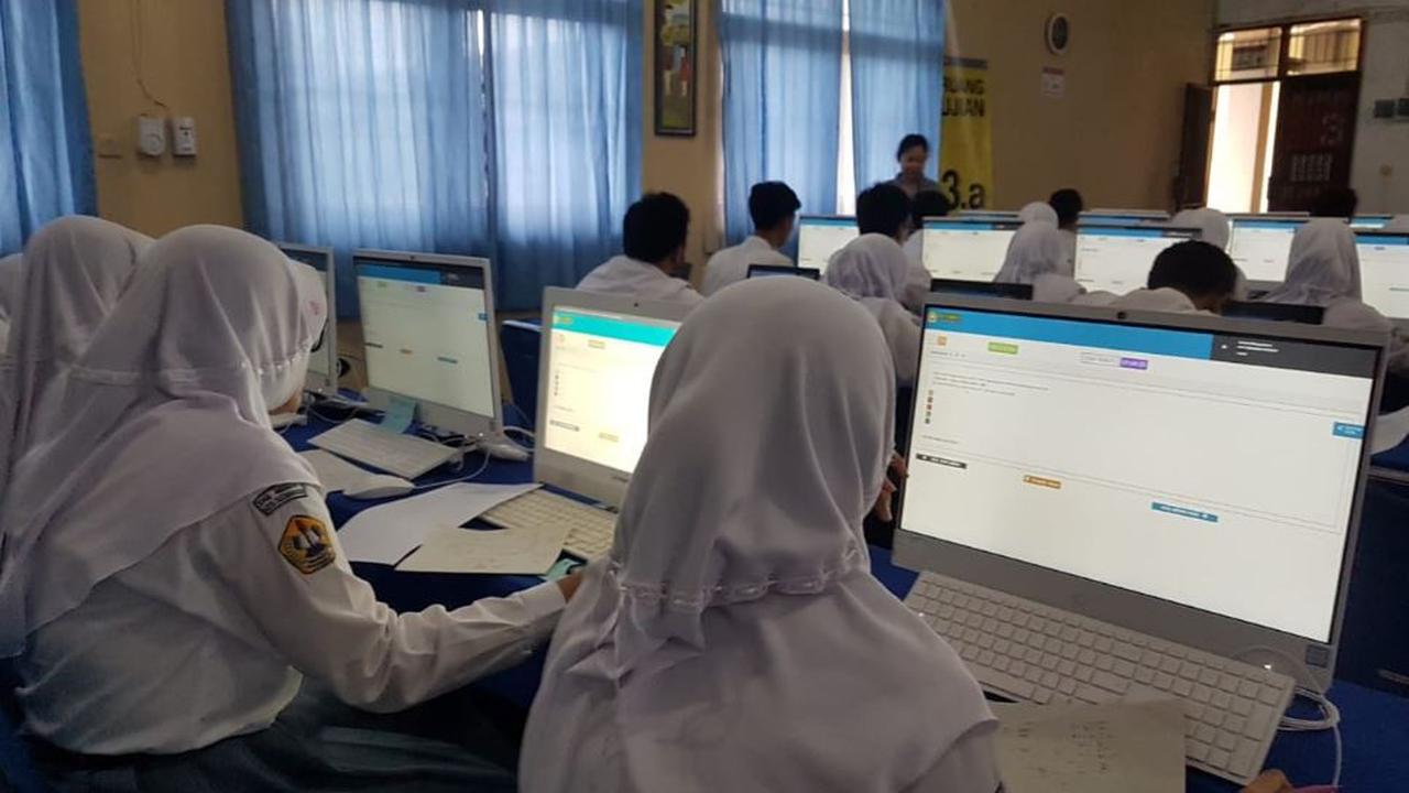 Pertamina Bantu 60 Unit Komputer, Siswa SMA 1 Tasikmalaya Siap Ikuti UNBK Serentak