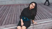 Tetap Modis Bersama Si Kecil, Ini Gaya Rachel Vennya