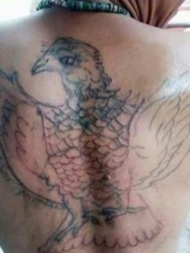 Gagal Sangar  6 Gambar  Tato  Nyeleneh Ini Bikin Tepuk Jidat 