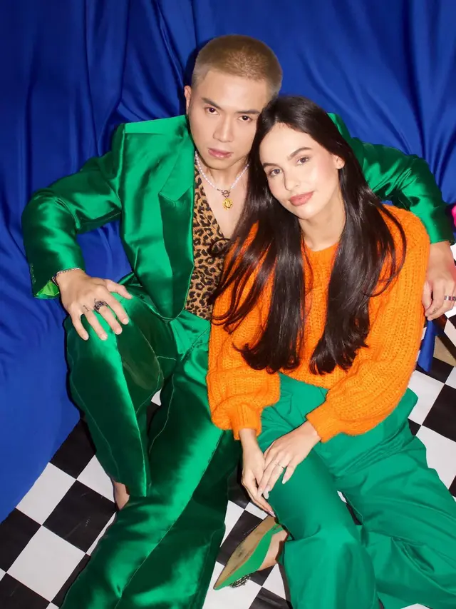 6 Gaya Rafael Tan Bersama Sabina Paz yang Tampil Kompak Ini Curi Perhatian