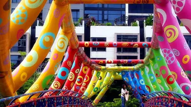 10 Bangunan di Dunia dengan Perpaduan Warna yang Unik, Bak Pelangi