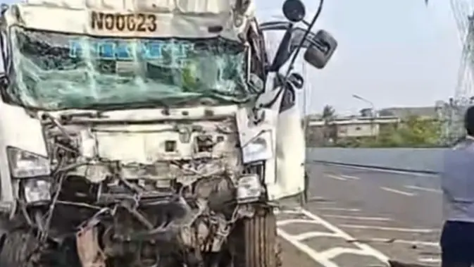Tragis, Pengemudi Truk Tewas Tergencet Akibat Laka di Tol Cakung