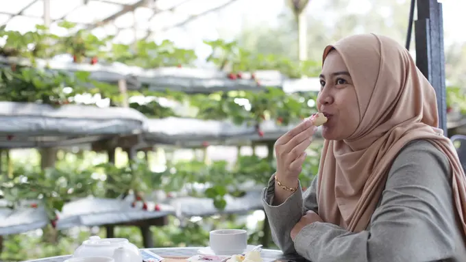 ramadan perempuan hijab