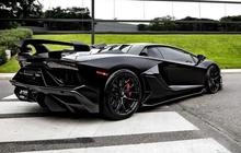 Lamborghini Aventador 2024: Kecepatan dan Sporty di Kelasnya