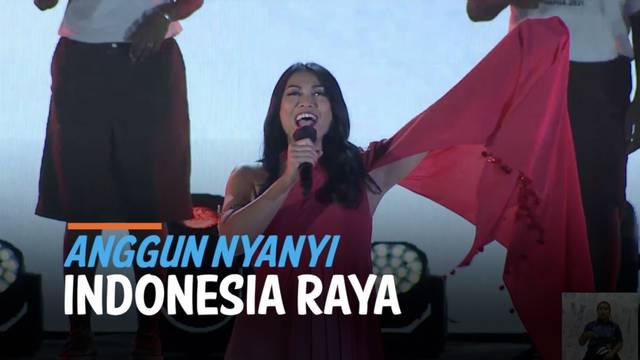Acara Pembukaan Pekan Paralimpiade Nasional (Peparnas) XVI Papua 2021 dimeriahkan penyanyi Anggun C. Sasmi. Anggun menyanyi lagu Indonesia Raya bersama 150 anak-anak Papua.