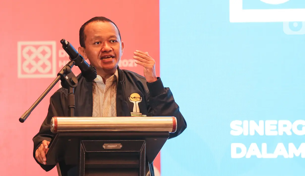 Menteri Investasi/Kepala BKPM Bahlil Lahadalia memberi sambutan pada pembukaan Diklatda HIPMI Jaya 2021 di Jakarta, Kamis (23/9/2021). Diklat yang dihadiri sekitar 300 anggota dan pengurus diharapkan dapat menciptakan pengusaha yang tangguh, profesional dan negarawan. (Liputan6.com/Fery Pradolo)