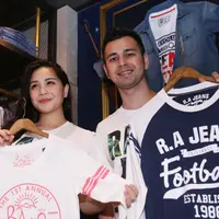 Tidak sedikit kalangan selebritis yang juga membuat ladang uang di samping pekerjaannya sebagai publik figur, contohnya pasangan Raffi Ahmad dan Nagita Slavina. (Nurwahyunan/Bintang.com)