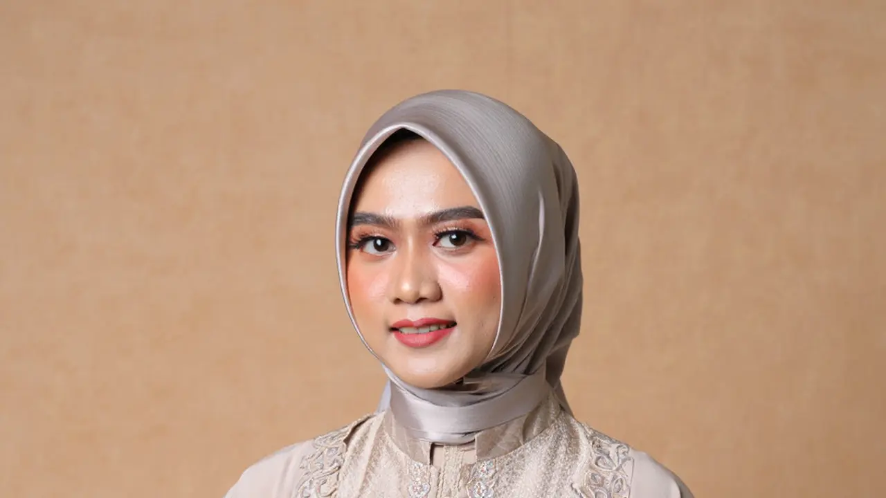 Model Gamis Brokat Ibu-Ibu Terbaru