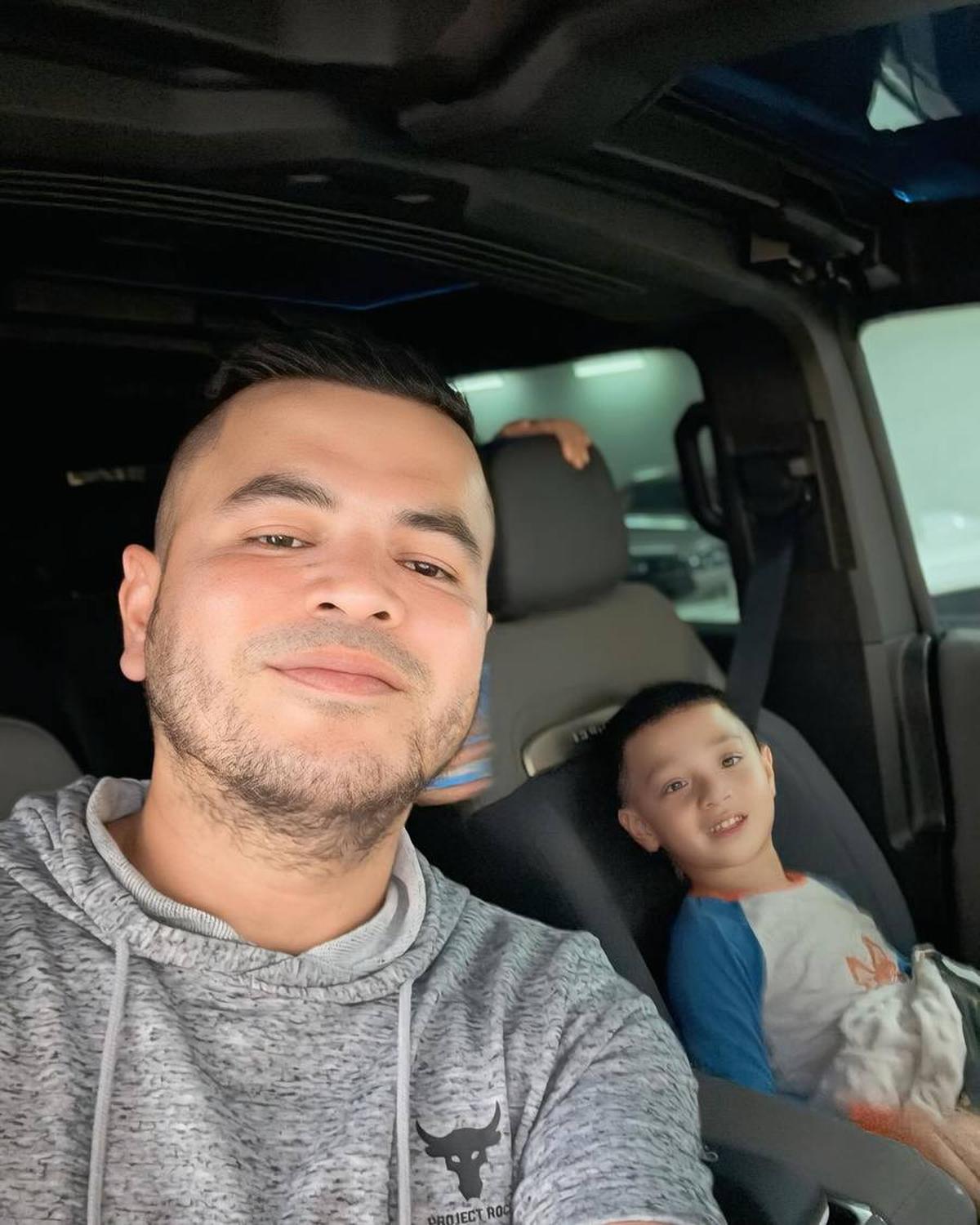 7 Potret Haldy Sabri Suami Irish Bella Jumatan Bareng Air Rumi, Ternyata Deket Banget Meski Papa Sambung