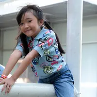 Ajang Stand Up Comedy Academy (SUCA) kembali dihelat di tahun 2017 dan ini merupakan yang ketiga kalinya. Untuk kali ini, ada hal yang unik dan istimewa di mana adanya seorang gadis mungil yang masih berusia 10 tahun.  (Deki Prayoga/Bintang.com)