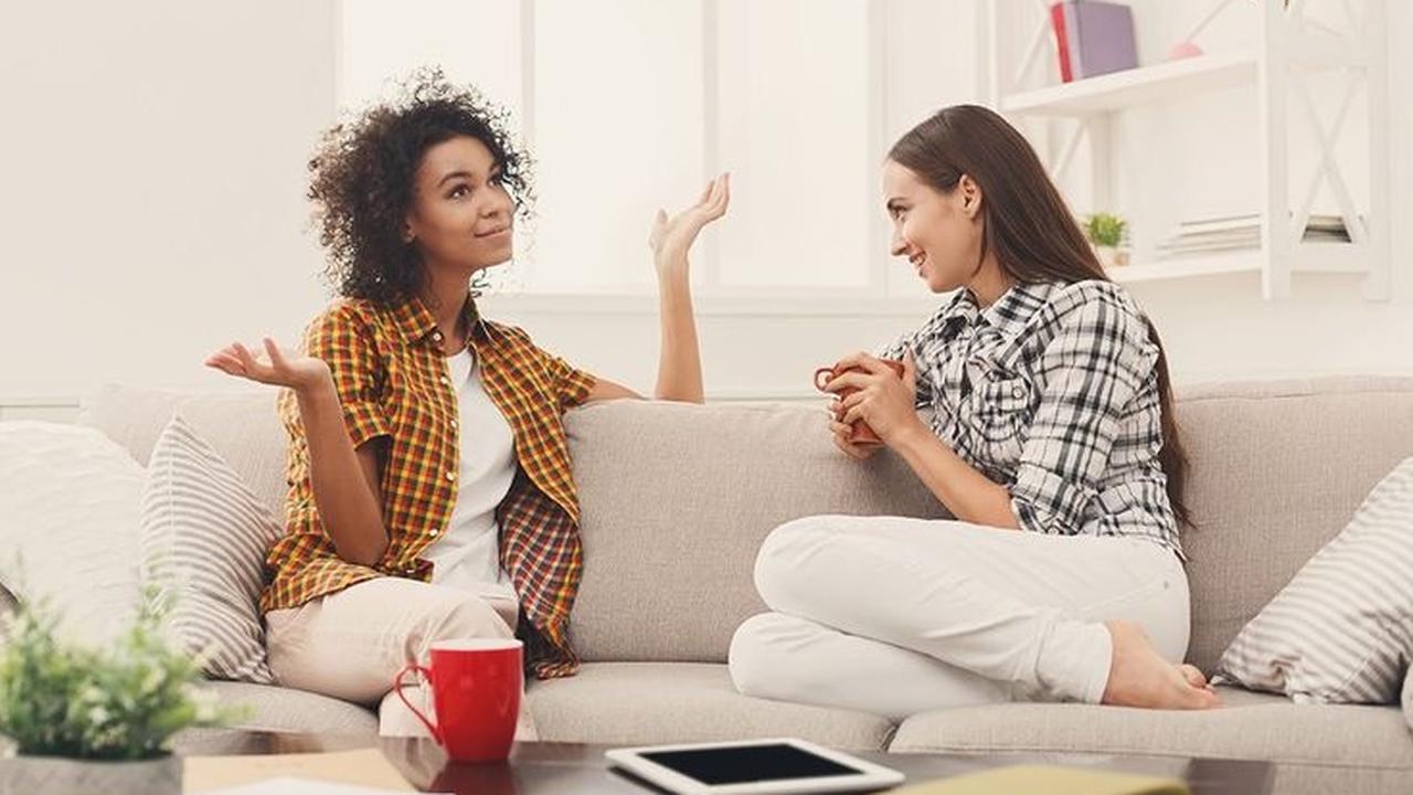 6 Cara Memulai Obrolan Tanpa Canggung dan Basa-Basi Fisik, Dijamin Langsung Nyambung!