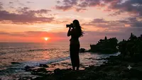 Cara Foto Siluet Saat Sunset: Panduan Lengkap dari Setting Kamera hingga Editing