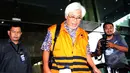 Suroso Atmo Martoyo kembali diperiksa terkait kasus dugaan suap terhadap staf dan pejabat Pertamina terkait pengadaan Tetraethyllead (TEL) dari perusahaan asal Inggris, Innospec, Jakarta, Selasa (10/3/2015).(Liputan6.com/Helmi Afandi)