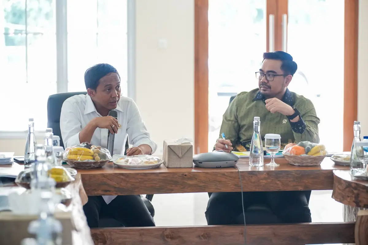 Menteri Kehutanan Raja Juli Antoni Bersama Wakil Menteri Kehutanan Sulaiman Umar (Istimewa)