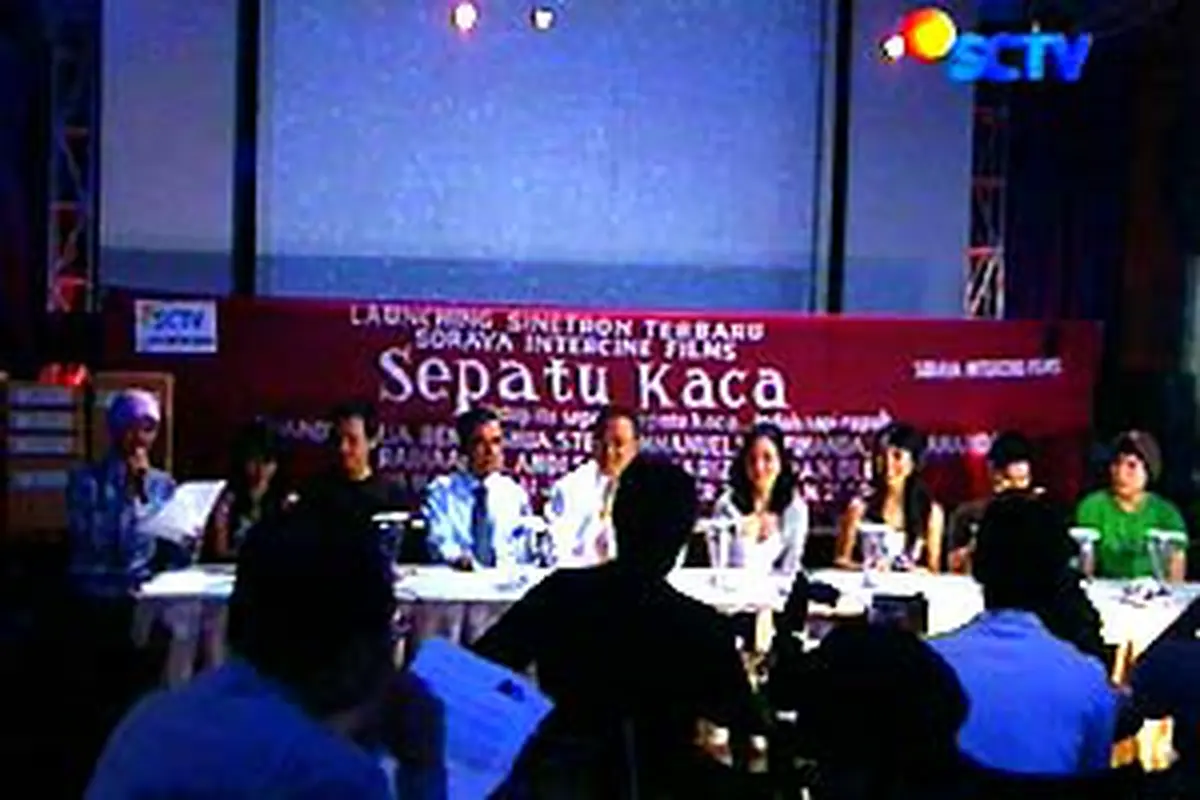 sepatukaca.jpg