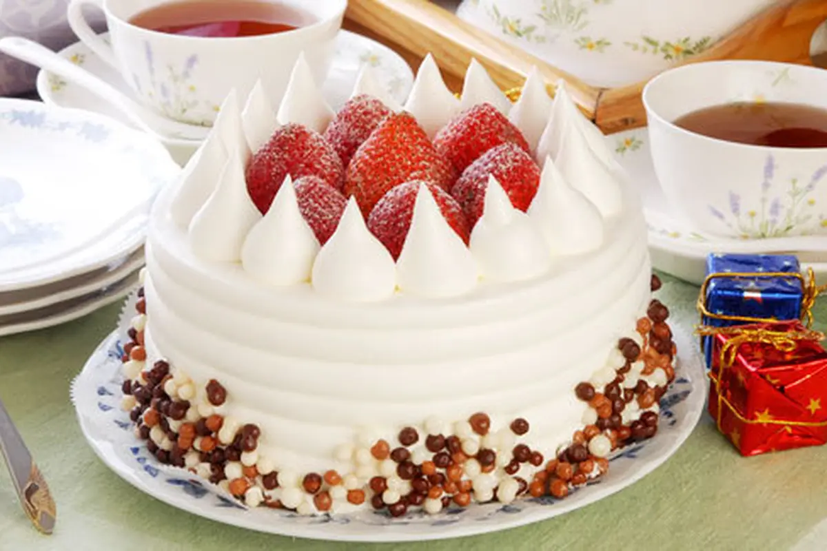 (c) shutterstock