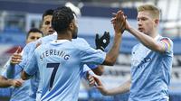 Raheem Sterling mencetak gol buat Manchester City saat berhadapan dengan Fulham dalam lanjutan Liga Inggris 2020/2021, Sabtu (5/12/2020). (AP Photo/Dave Thompson)