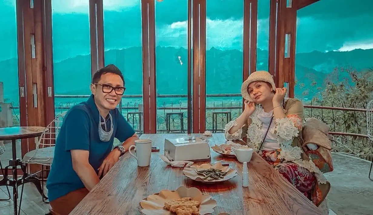 (Instagram/viona_rosalina)