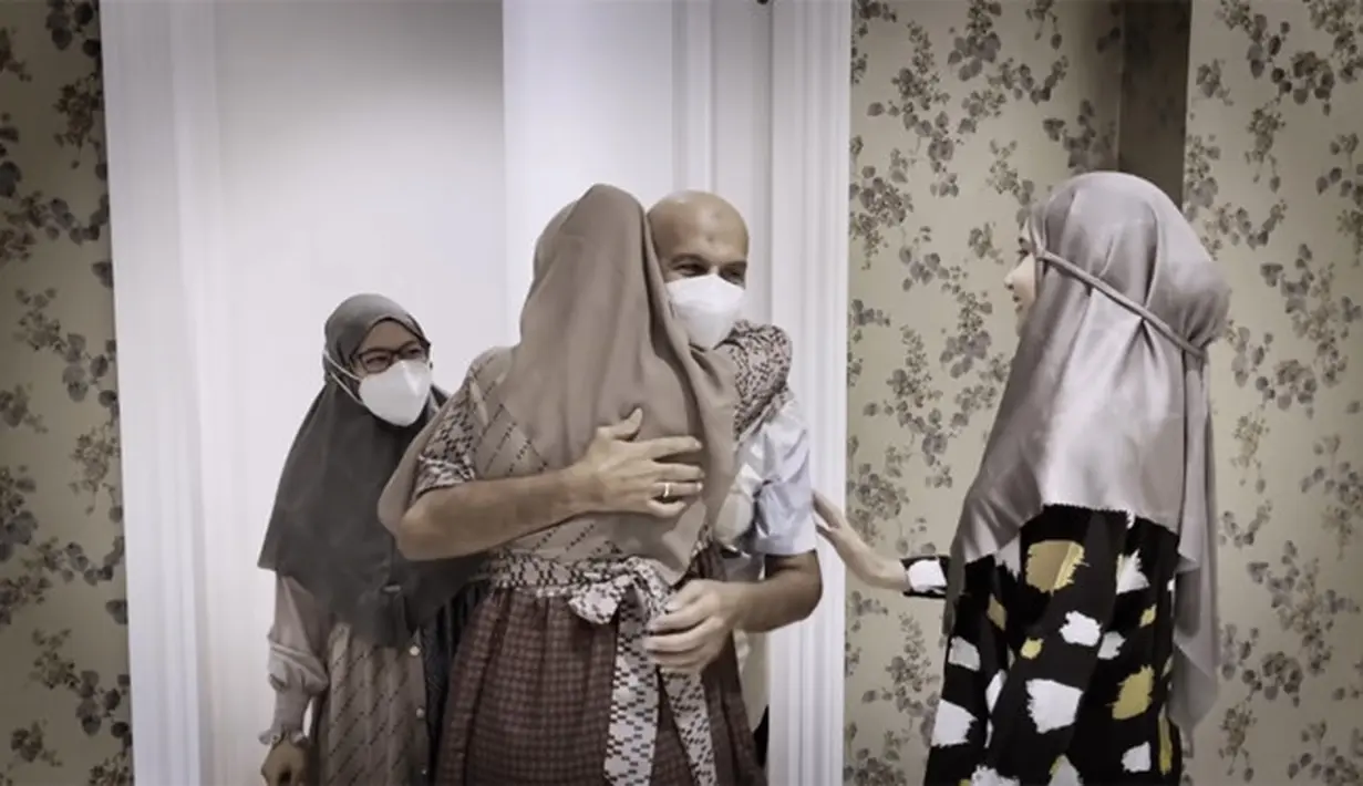 Mark Sungkar, Shireen, Zaskia dan Ukasya (Youtube/The Sungkars Family)