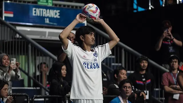 Duta Sheila On 7 di Mini Soccer Clash