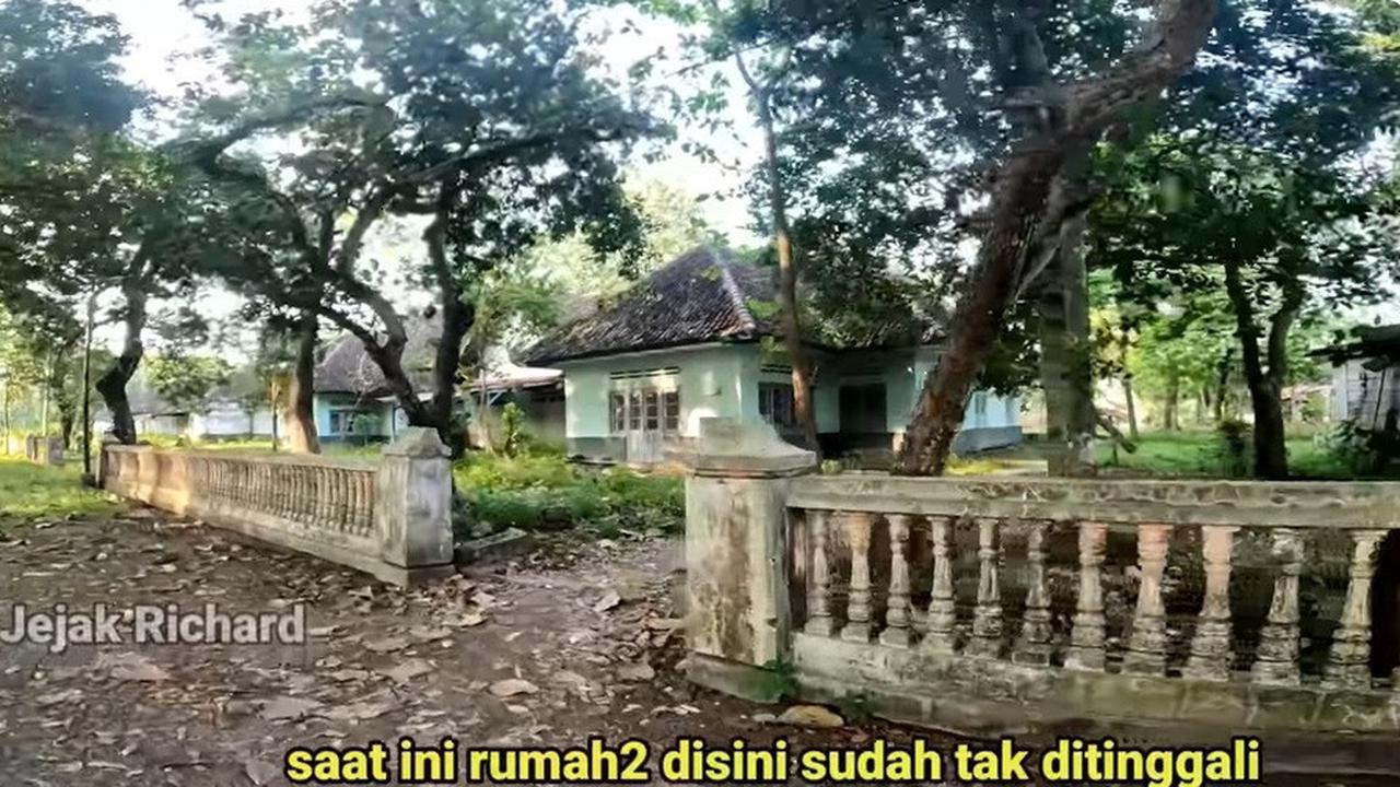 Bak Kampung Mati, Ini 8 Potret Rumah Masa Kecil Ari Lasso yang Sudah Lama Terbengkalai dan Tak Dihuni - Sering Jadi Tempat Uji Nyali