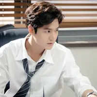 Aktor tampan berusia 29 tahun, Lee Min Ho kembali bermain di serial drama ‘Legend of The Blue Sea’ setelah membintangi serial drama ‘The Heirs’ di tahun 2013. Di drama terbarunya ini, Lee Min Ho hadir sebagai jaksa yang cerdas. (doc.Soompi)