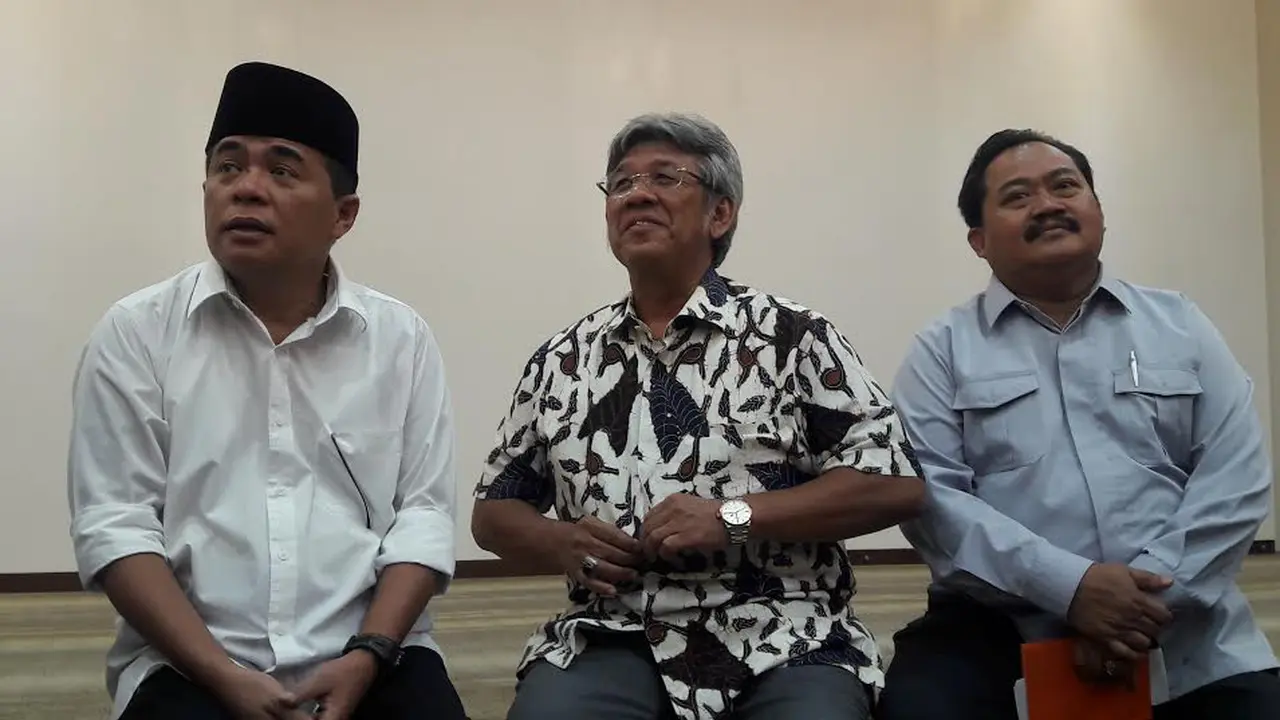 Reses Dimulai, Ketua DPR Tinjau Perbaikan Ruang Wartawan 