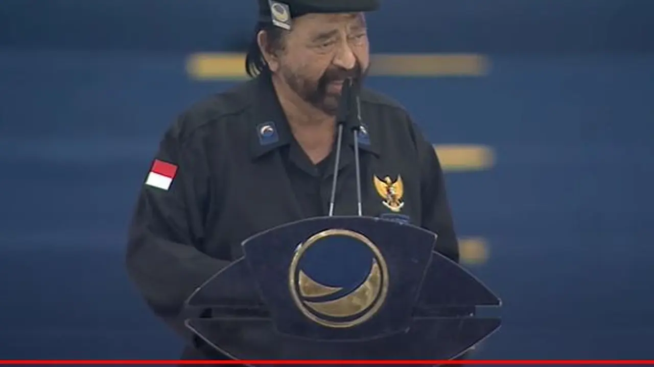 Ketua Umum (Ketum) Partai Nasdem Surya Paloh saat memberikan Pidato Politik dalam Apel Siaga Perubahan Partai NasDem di Stadion Utama Gelora Bung Karno (SUGBK) Senayan, Jakarta.