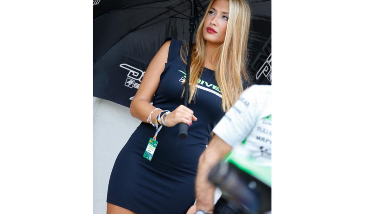 Inilah Paddock Girl MotoGP di Valencia, Minggu (8/11/2015). (Photo/motogp.com)