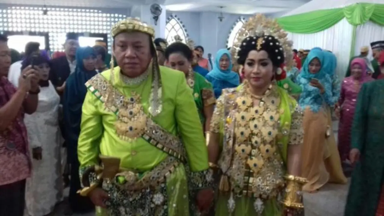 [Bintang] Dulu Bikin Pesta Pernikahan Miliaran, Baru Setahun Sudah Cerai