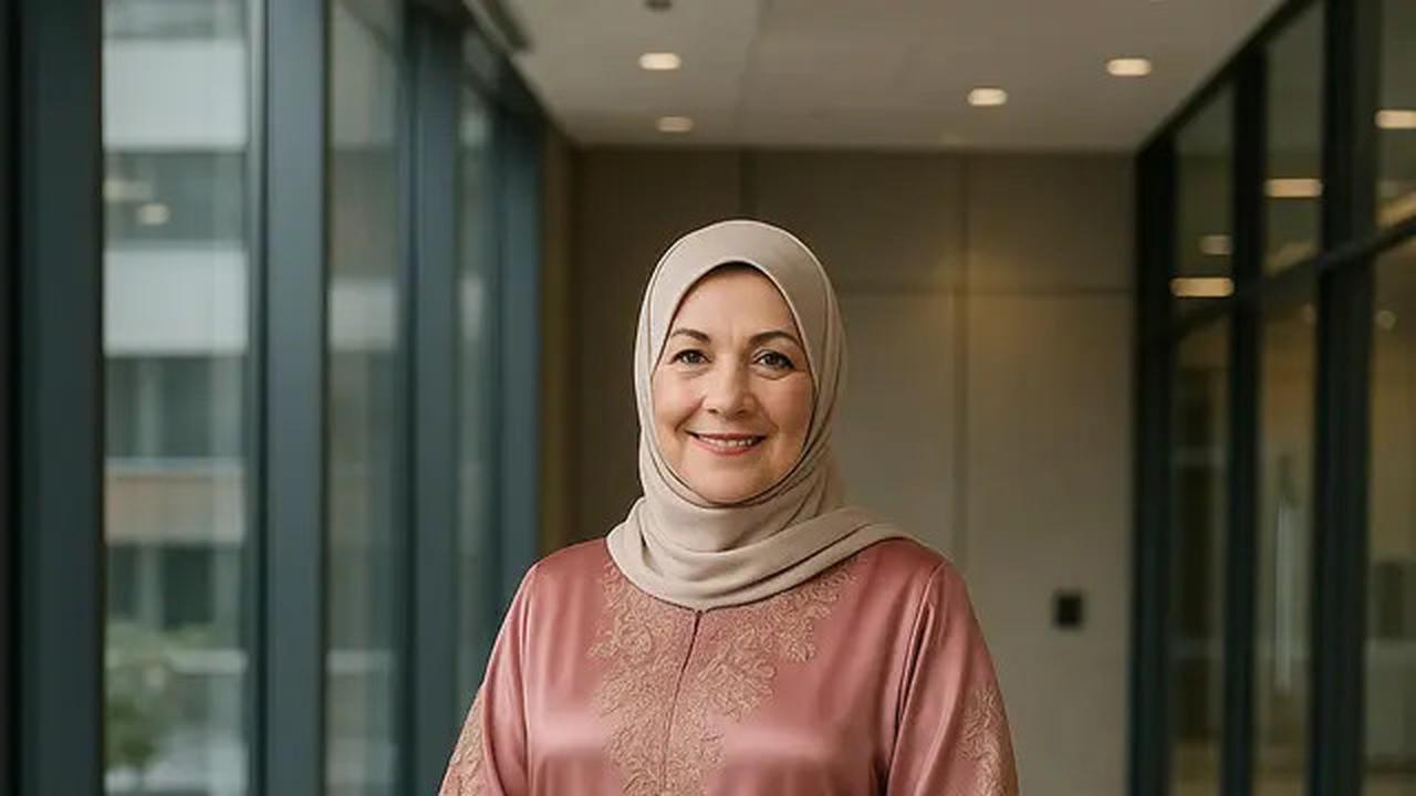 8 Model Kaftan Abaya Terbaru agar Ibu-Ibu 50 Tahun Tampil Jauh Lebih Muda