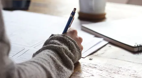 Ketahui Perbedaan Buku Fiksi Dan Non Fiksi Dari Cara Meresensinya Lifestyle Fimela Com