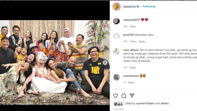 Artis buka bersama di rumah Iis Dahlia (Foto: Instagram @isdadahlia)