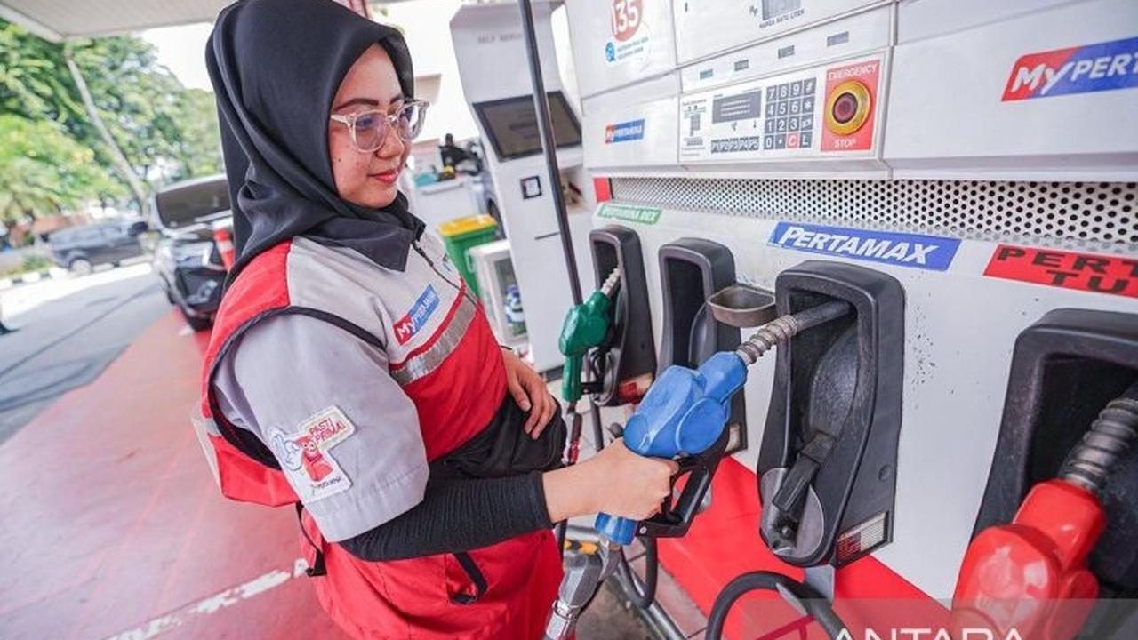 Ekonom: Penurunan Harga BBM Non-Subsidi Bantu Perekonomian Masyarakat dan Kelas Menengah