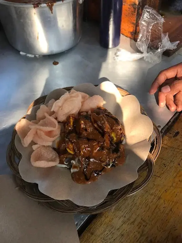 Kupat Tahu Singaparna Sarasa