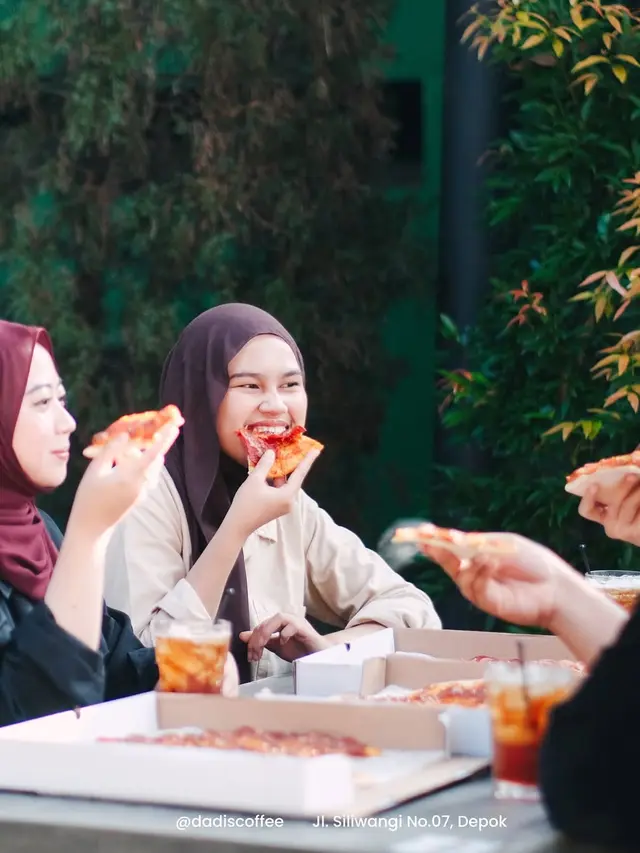 Rekomendasi Tempat Makan untuk Acara Ulang Tahun di Depok, Dadi’s Coffee Garden.