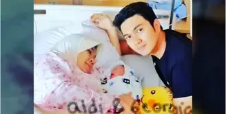Meski tengah mengandung anak kedua dari pernikahannya dengan pesinetron Aldi Taher, Georgia Aisyah Putri tak kuasa lagi bisa menahan keinginannya untuk mengakhiri pernikahannya. (Instagram/alditaher.official)