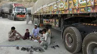 Serangan ke Pusat Rehabilitasi Kabul Tewaskan Ratusan Orang, Ketegangan Afghanistan-Pakistan Kian Memburuk