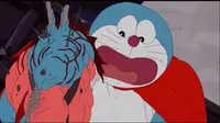 Doraemon tampak membesar dan dililit oleh bagian dalam tubuh yang mengembang di sebuah video garapan fans Akira.
