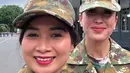 Sementara Ni Luh Puspa tak kalah memesona dipulas lipstik pink dengan hint fuschia yang deep. widi.wardhana