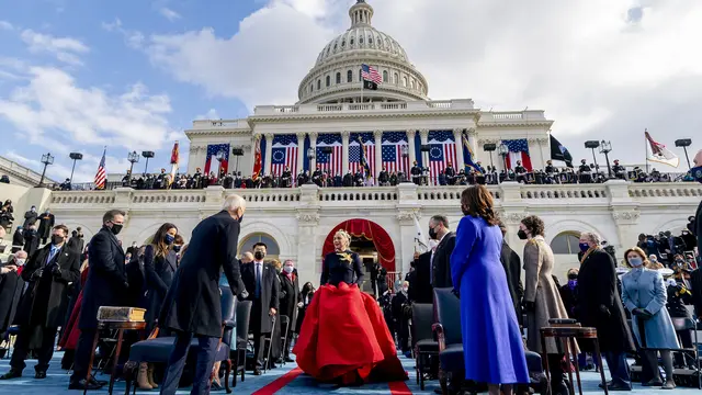 Lady Gaga di pelantikan Joe Biden, 20 Januari 2021. (AP Photo/Andrew Harnik, Pool)