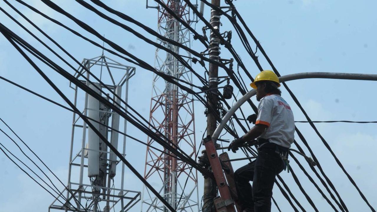 Setelah dicek ke gardu, petugas menemukan adanya pencurian listrik yang tertuju pada bangunan ruko. Polisi dan petugas PLN memeriksa ruko tersebut dan ditemukan banyak alat untuk penambangan crypto di sana.<br>